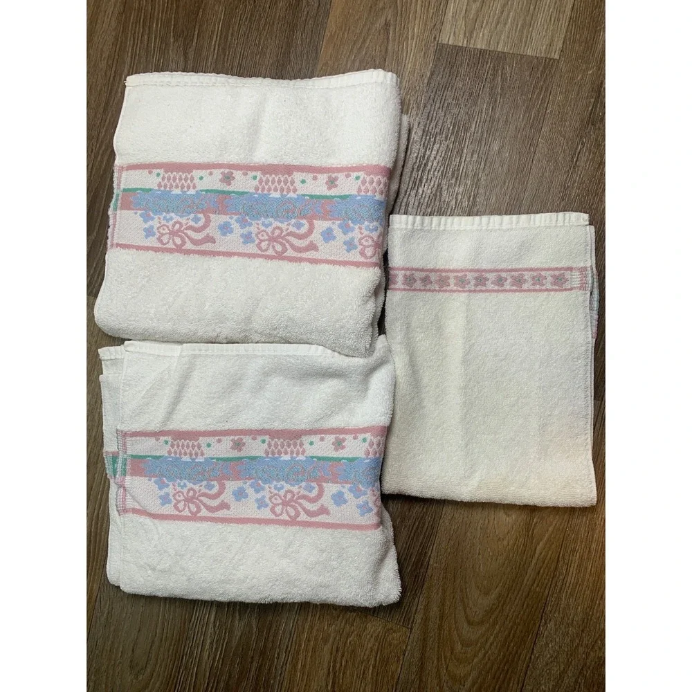 Vintage Utica Grandmacore Towel Set of 3 100% Cotton Made in USA White 80s